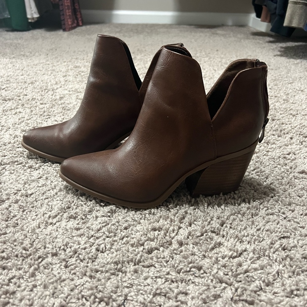Michael Shannon boots
